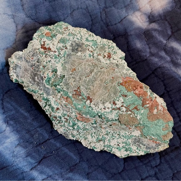 Natural stone quartz - Picture 8 of 13